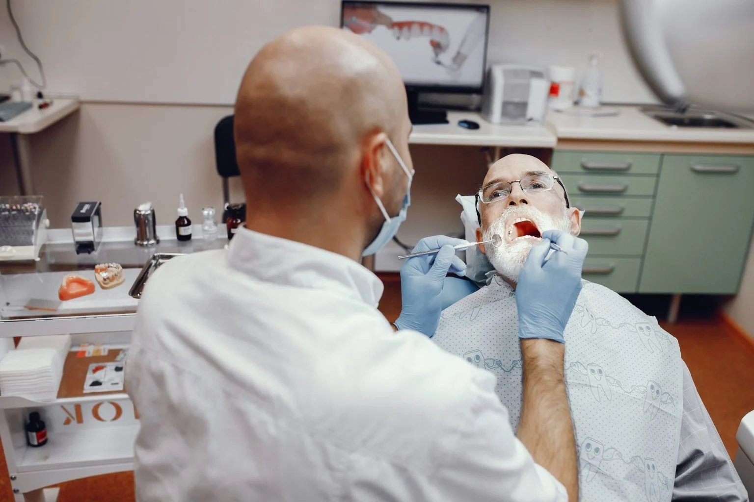 What High Point, NC Patients Can Expect After a Tooth Extraction
